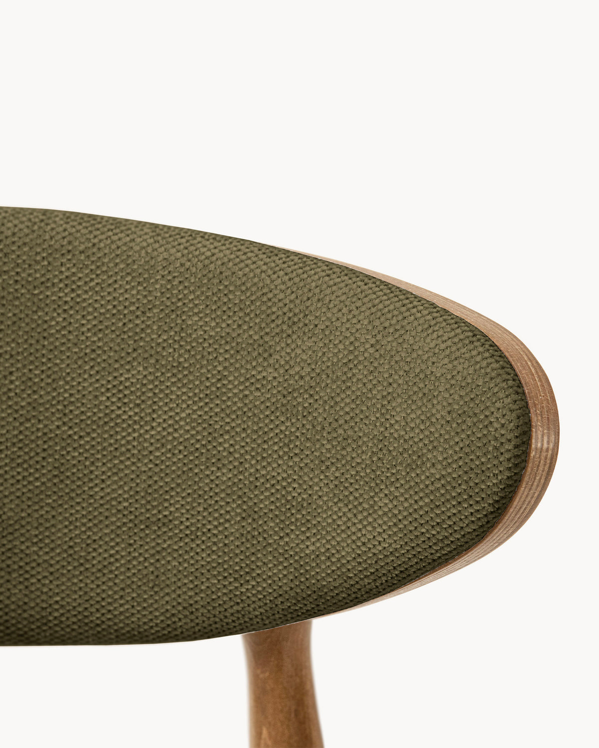 Sedia imbottita in chenille Rina