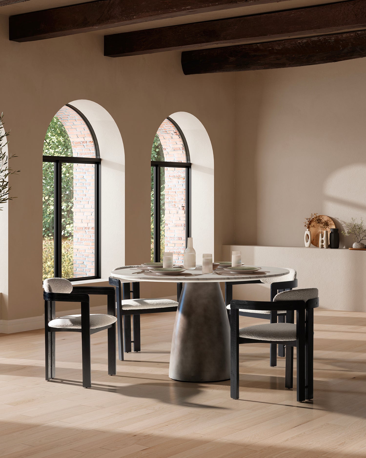Tavolo da pranzo con base in ferro e piano in marmo Amal