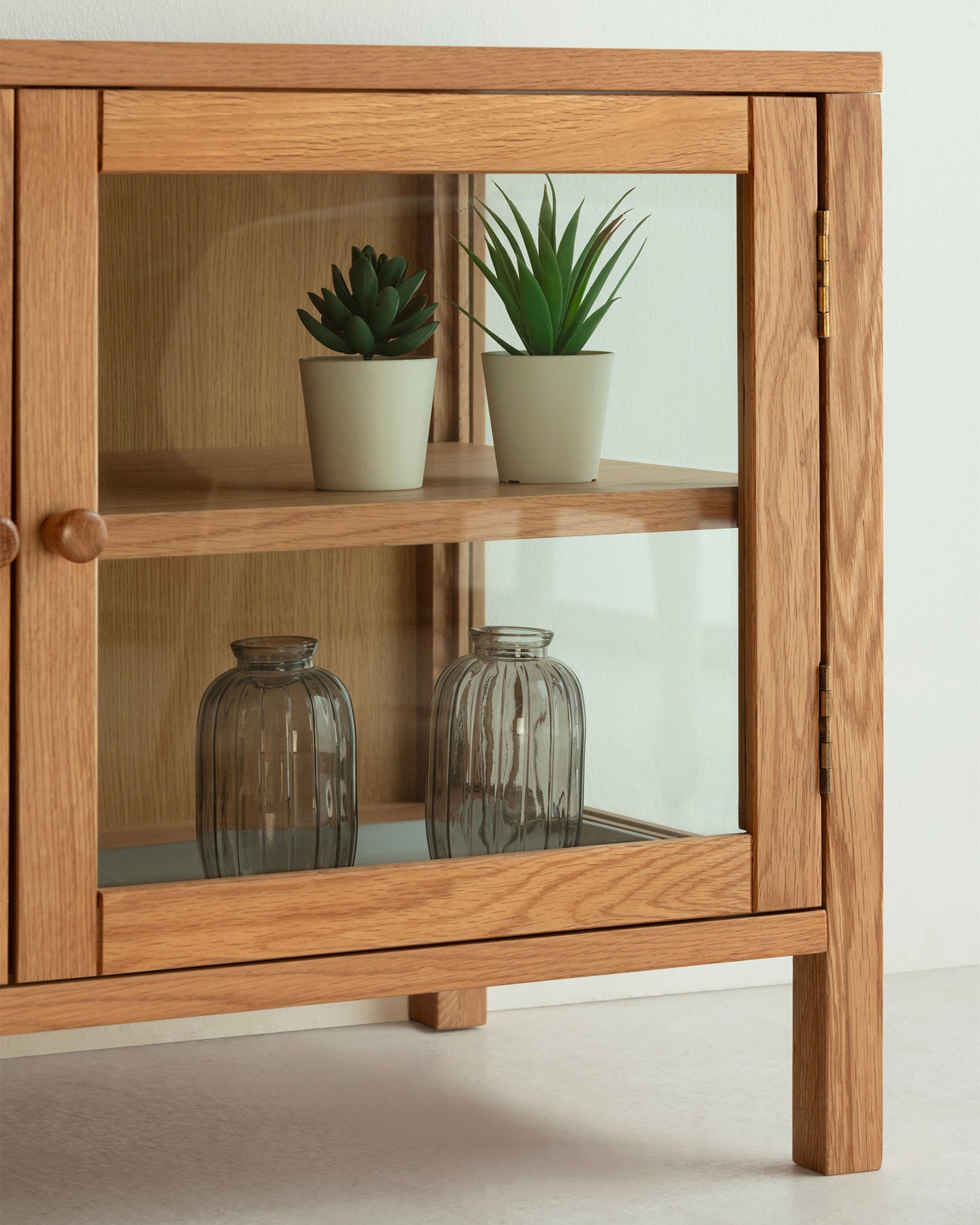 Mobile tv in legno di rovere con ante in vetro Ceci - Legno/Vetro