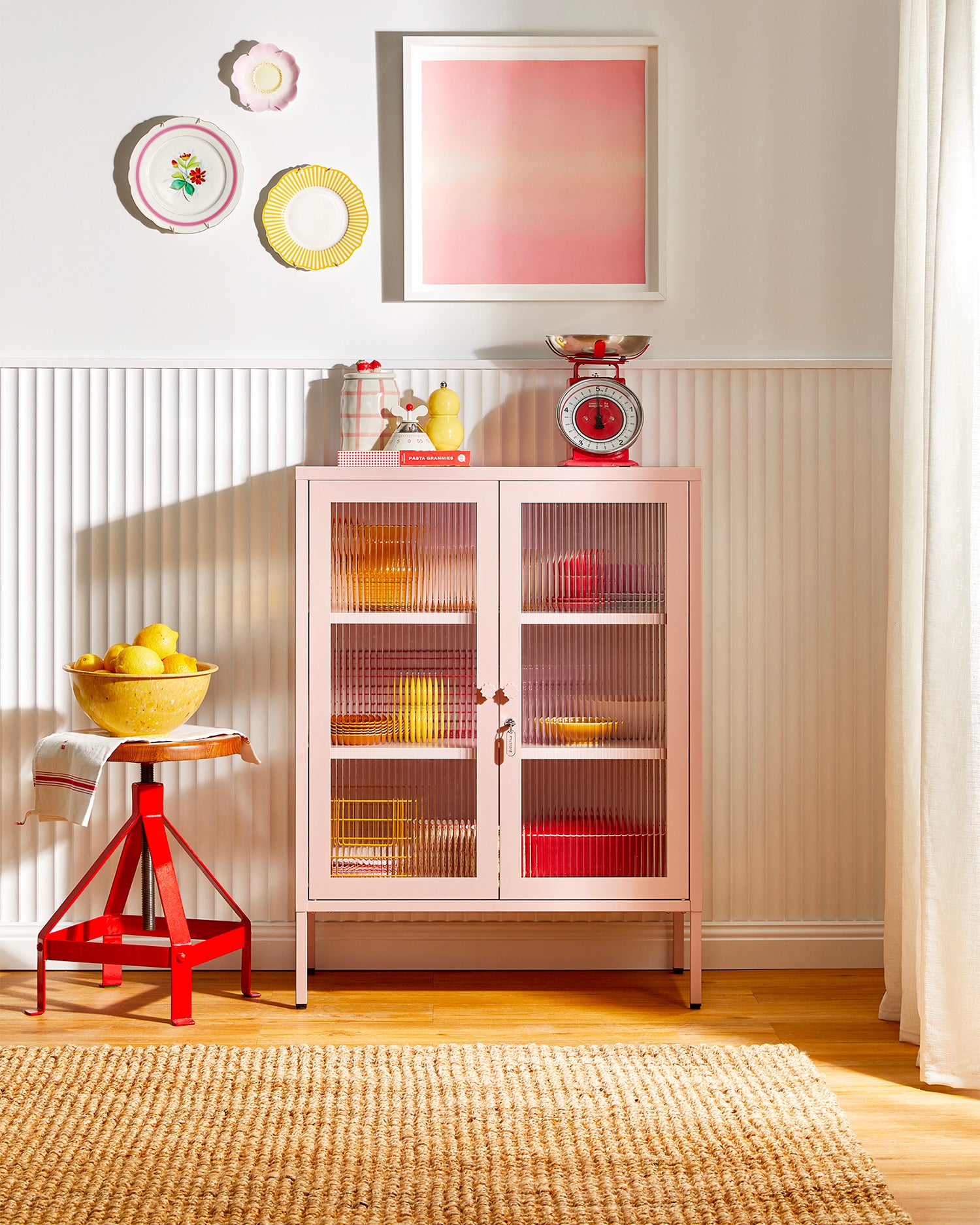 Vetrinetta in metallo e vetro The Mixer, rosa chiaro