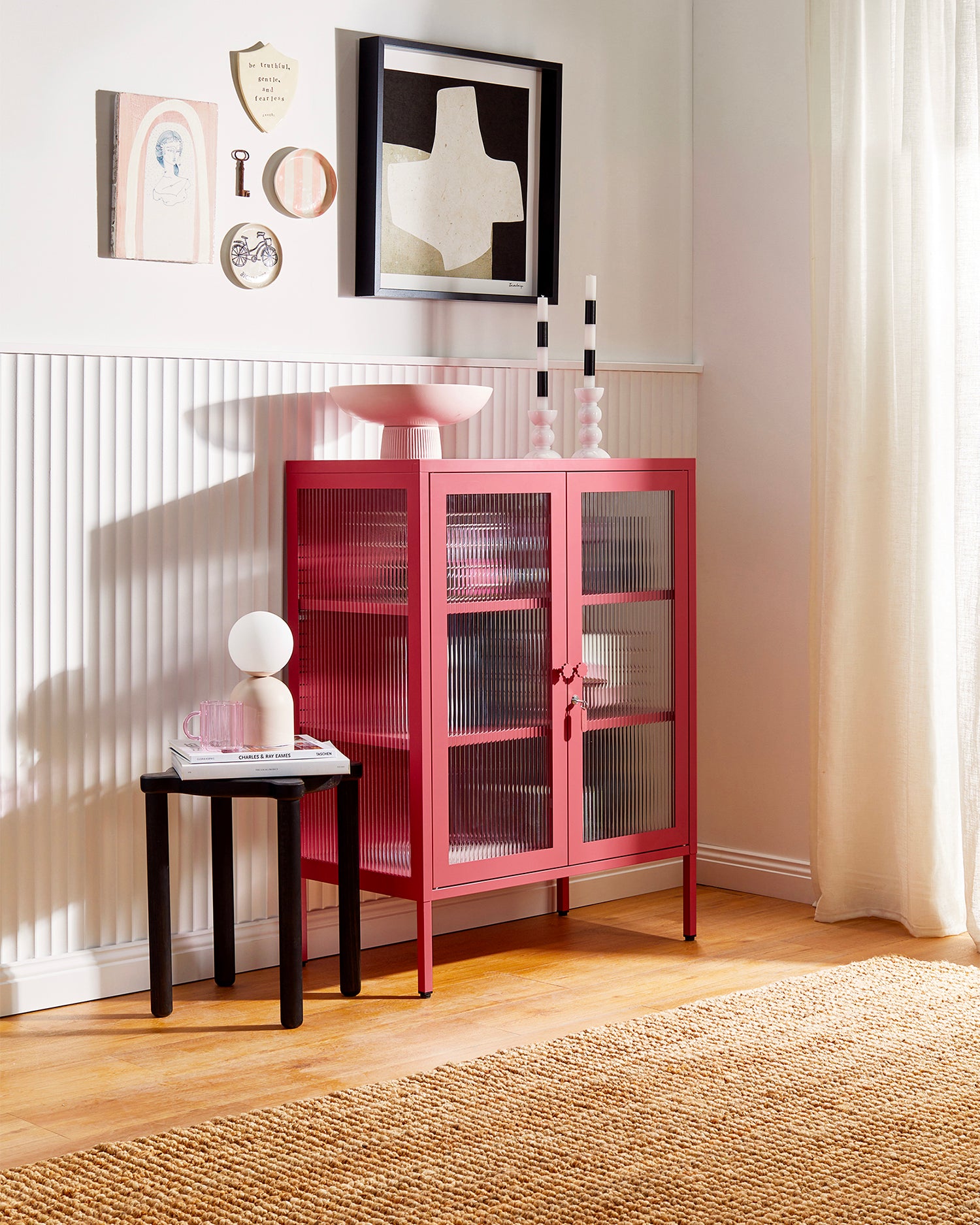 Vetrinetta in metallo e vetro The Mixer, rosa antico