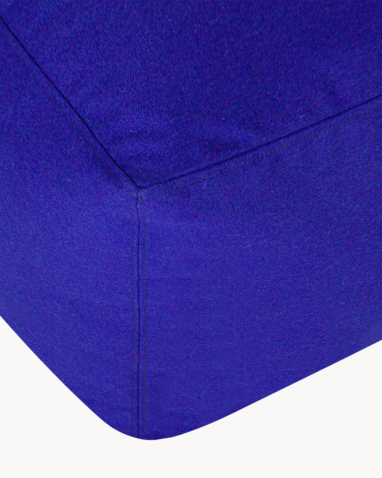 Pouf morbido in lana Keno