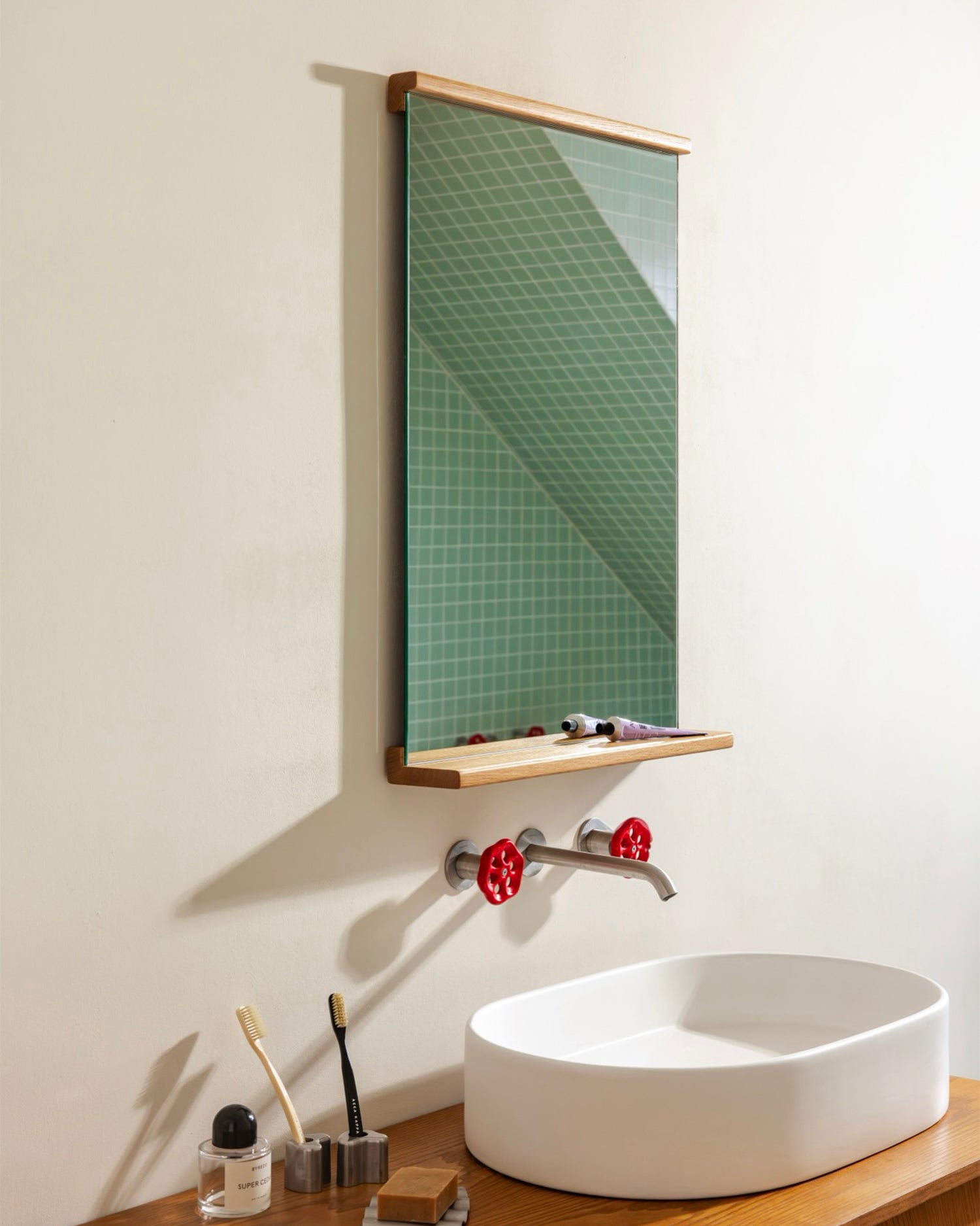 Specchio da parete in legno Lun