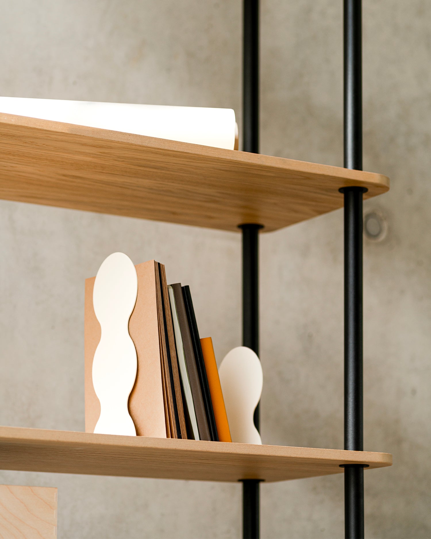 Fermalibri in acciaio Fala