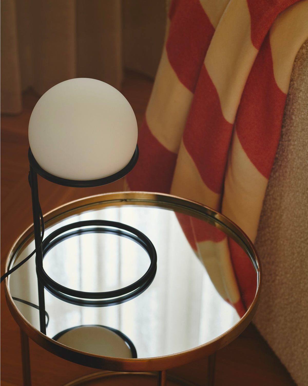 Lampada da tavolo in vetro e metallo Wilson