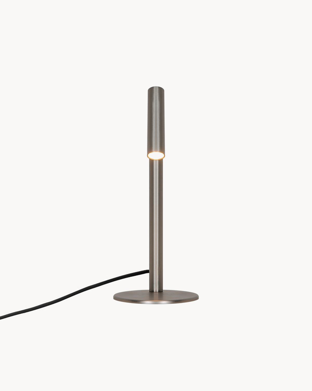 Lampada da tavolo orientabile in alluminio Makoto