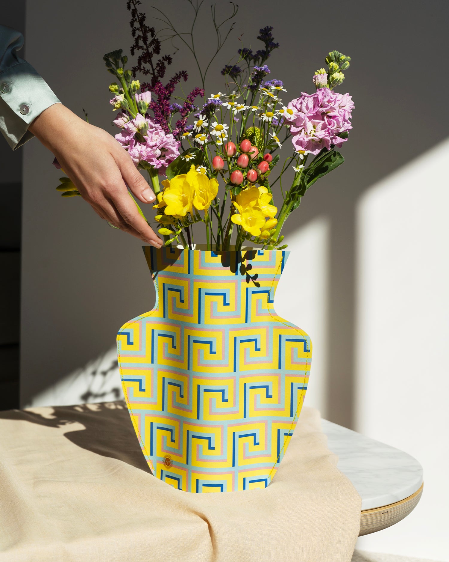 Vaso decorativo di carta Icarus