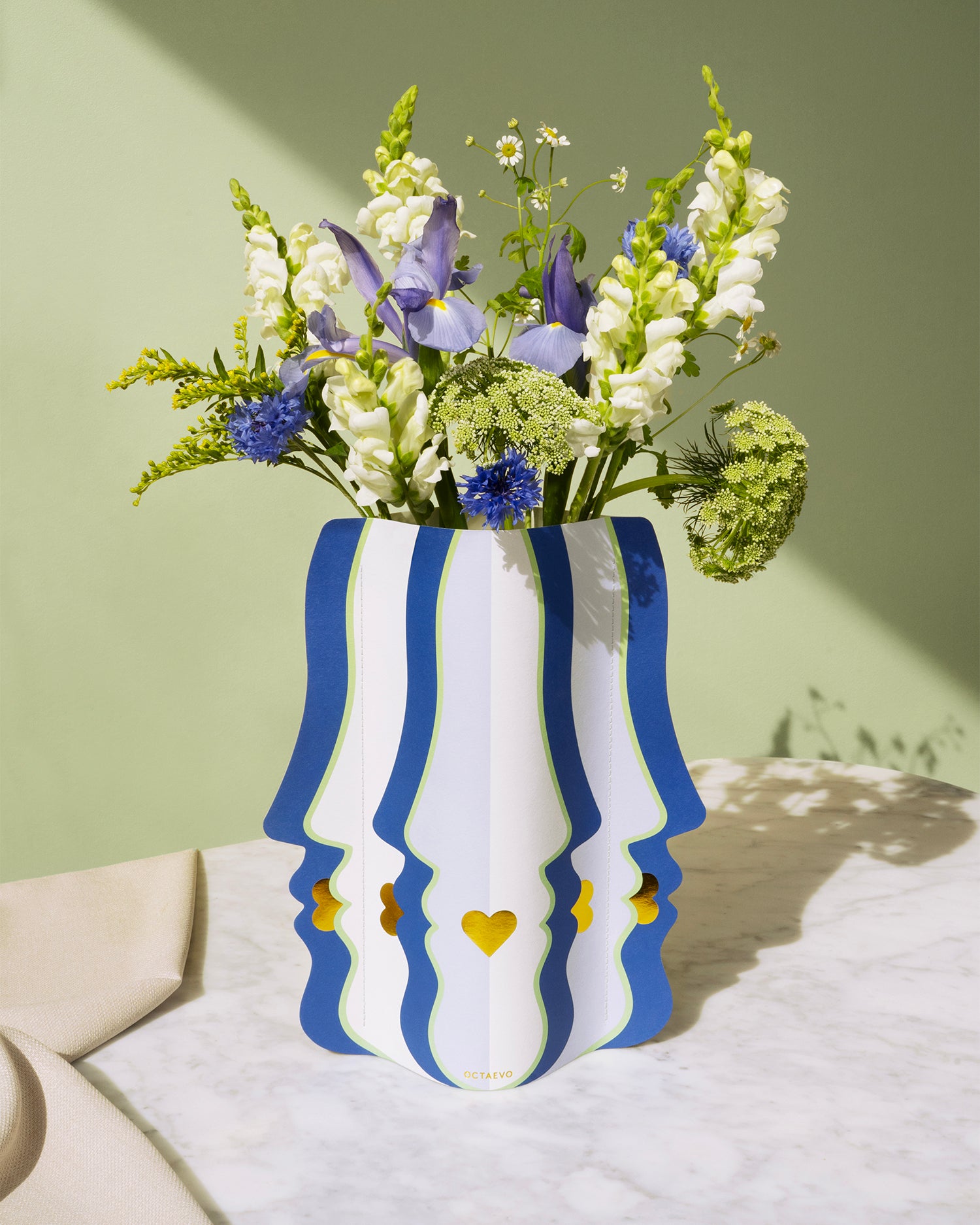 Vaso decorativo di carta Beso