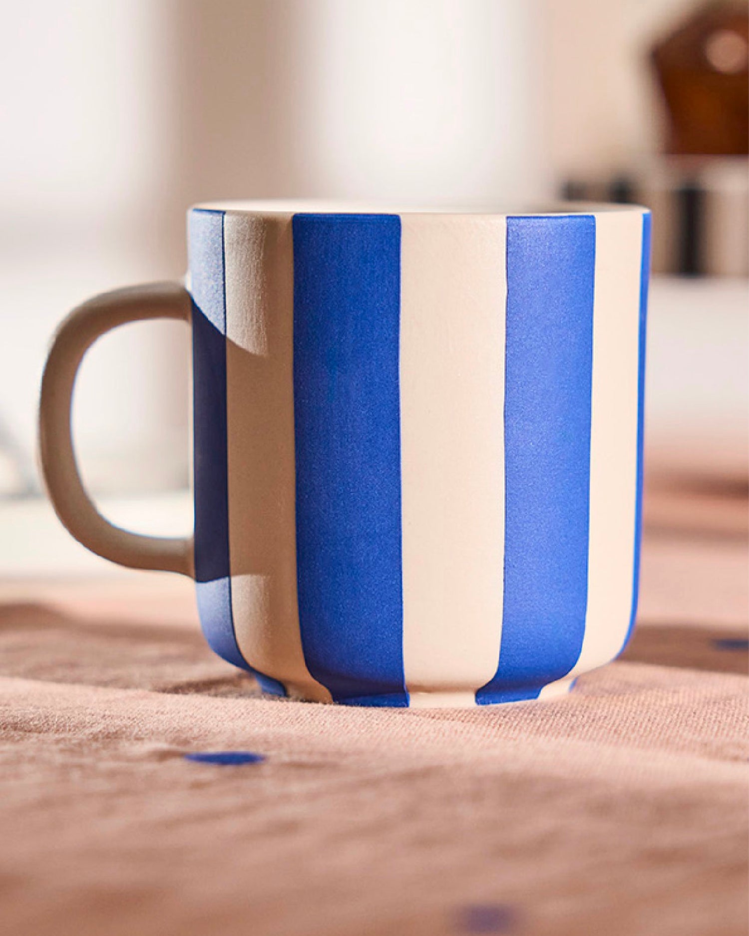 Tazza in grès realizzata a mano Toppu