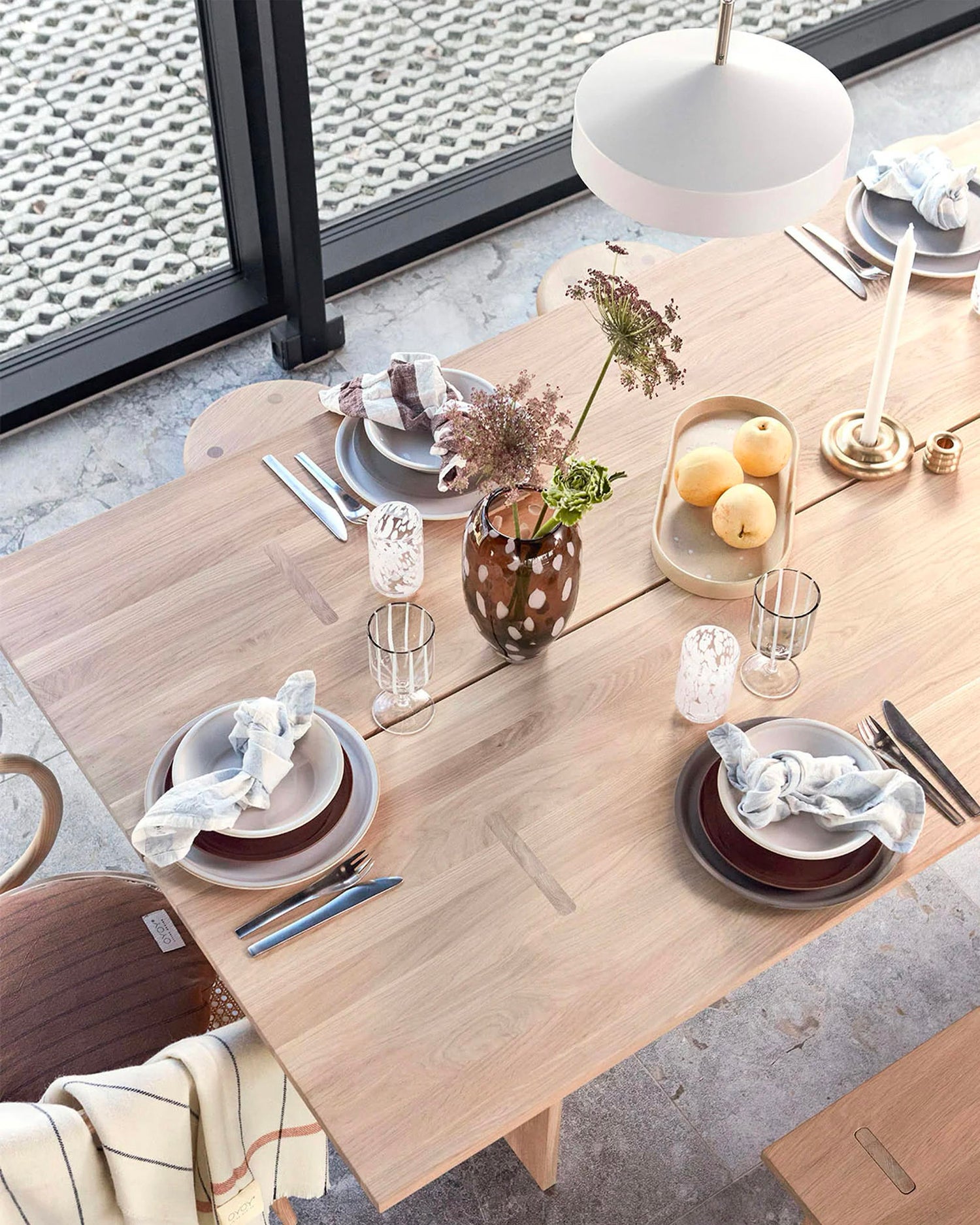 Set 2 piatti fondi in terracotta realizzati a mano Yuka