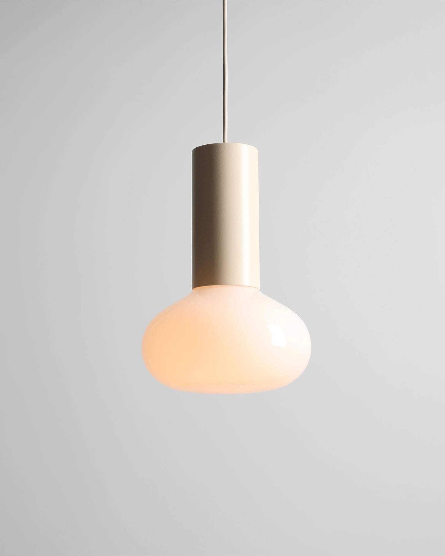 Lampada a sospensione Flo, crema