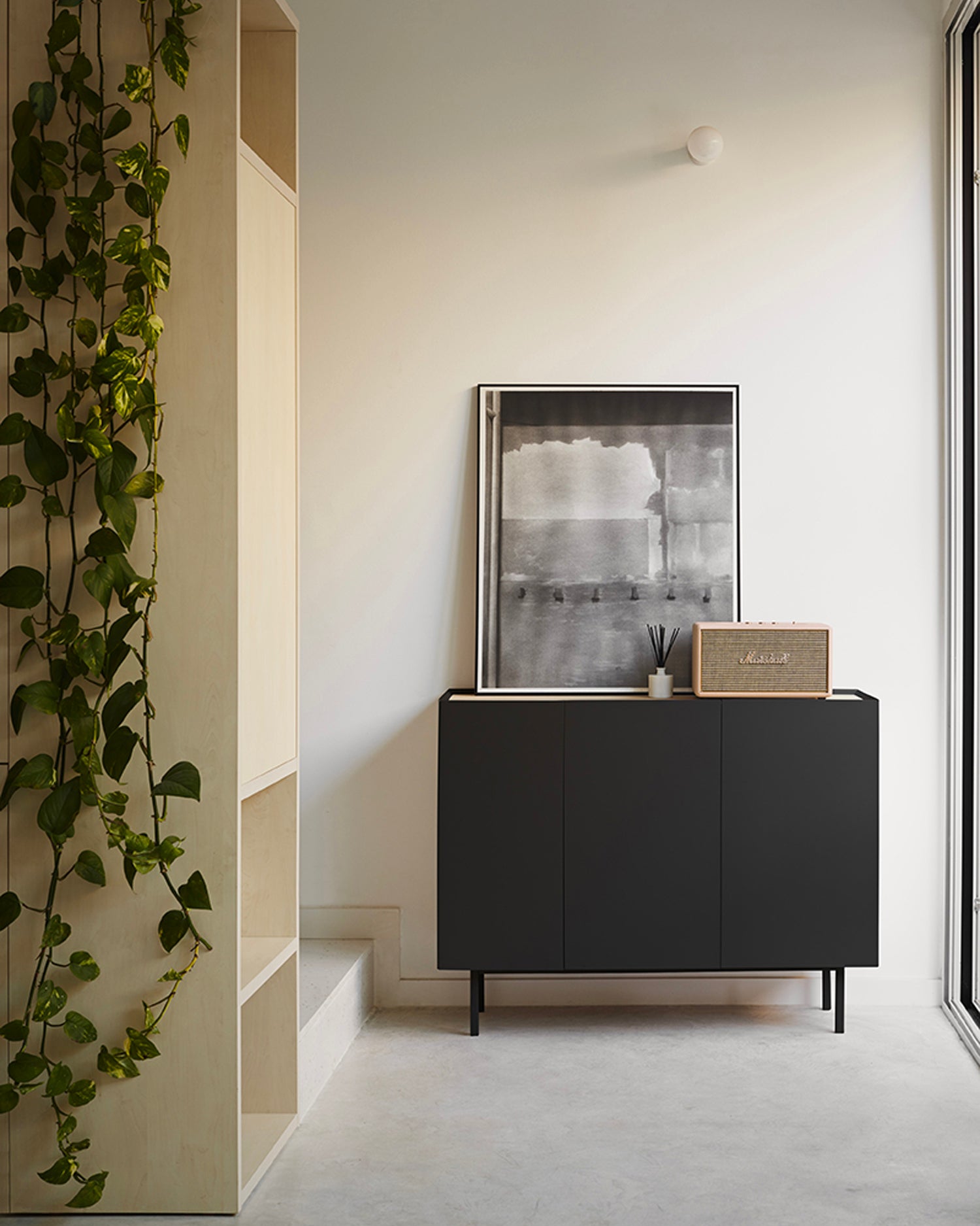 Credenza con piano in rovere Arista