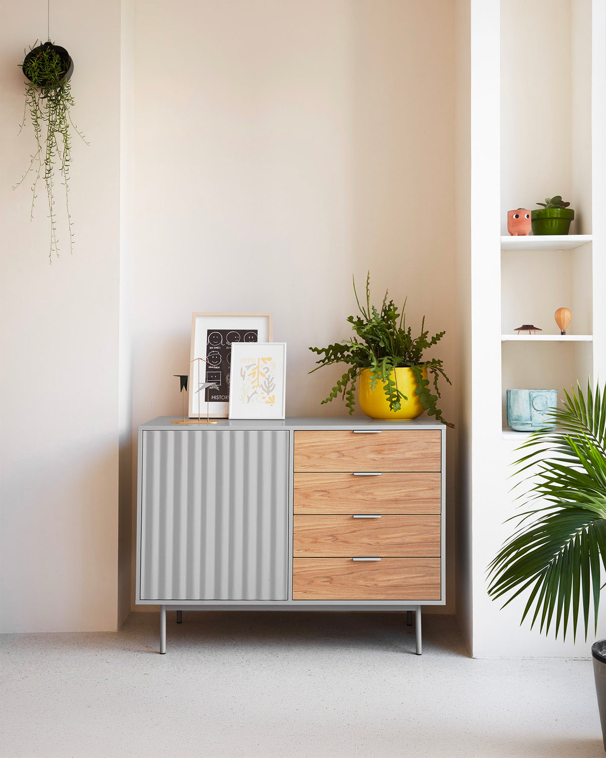 Credenza piccola con cassetti in rovere Sierra