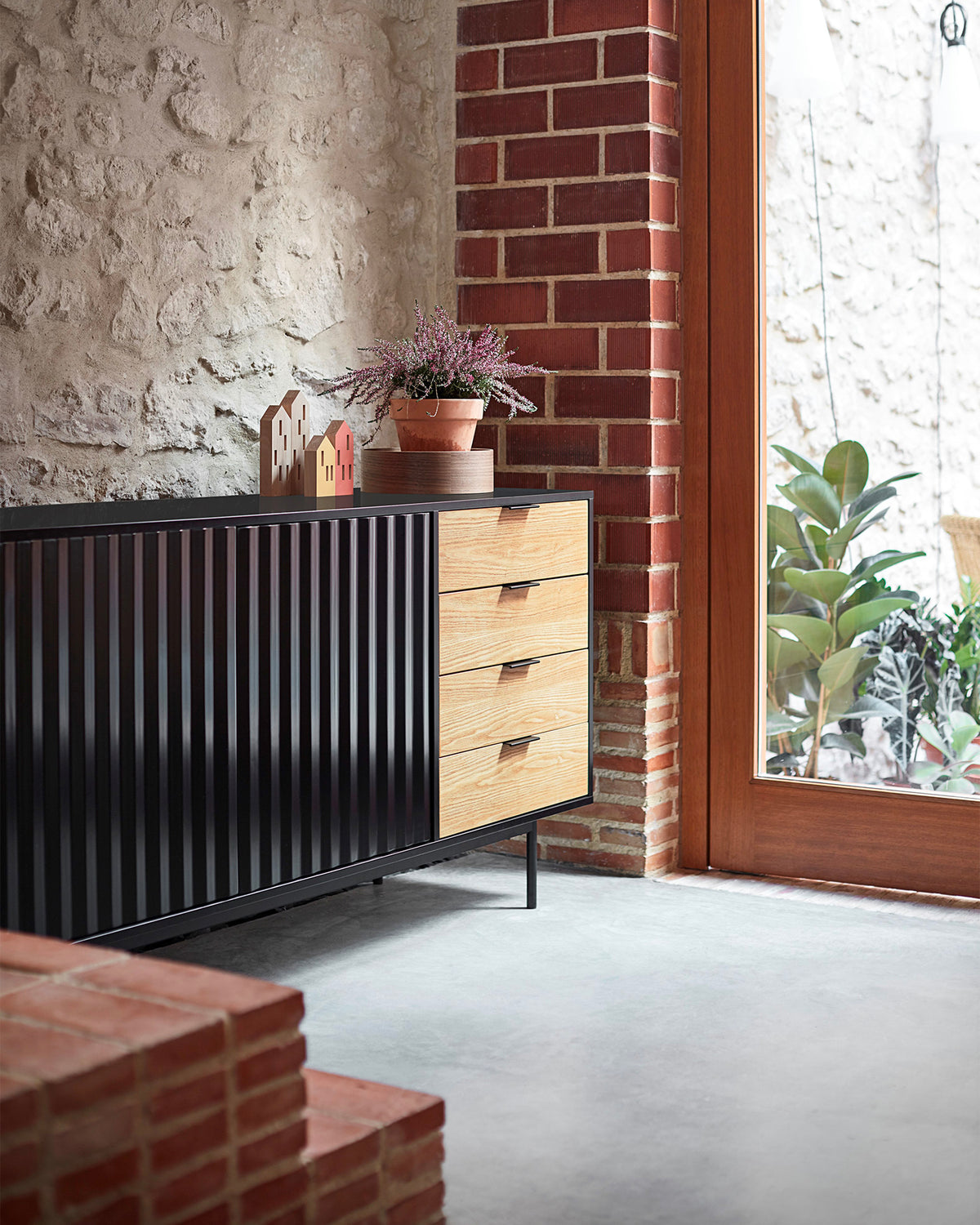 Credenza con cassetti in rovere Sierra
