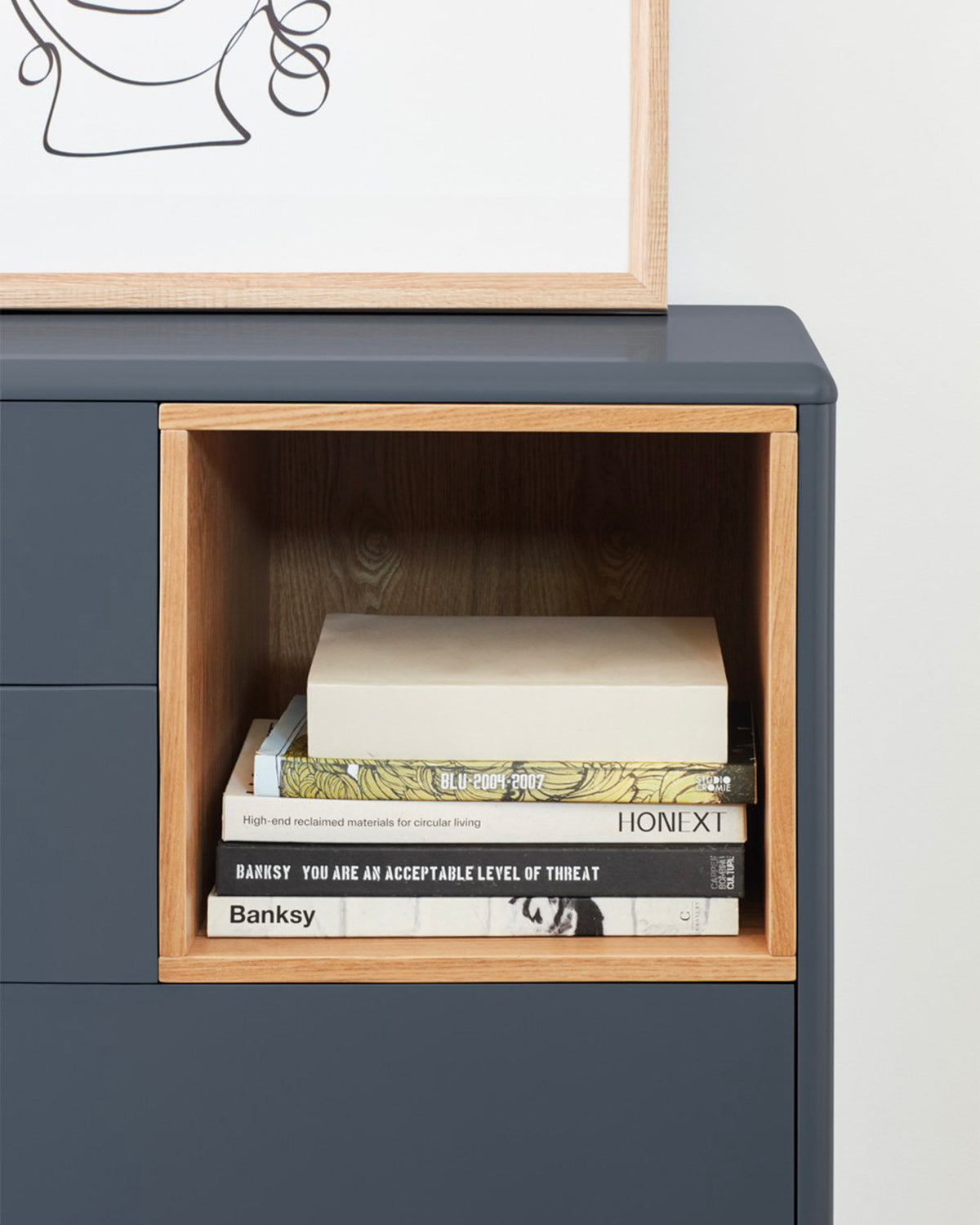 Cassettiera con quattro cassetti Corvo