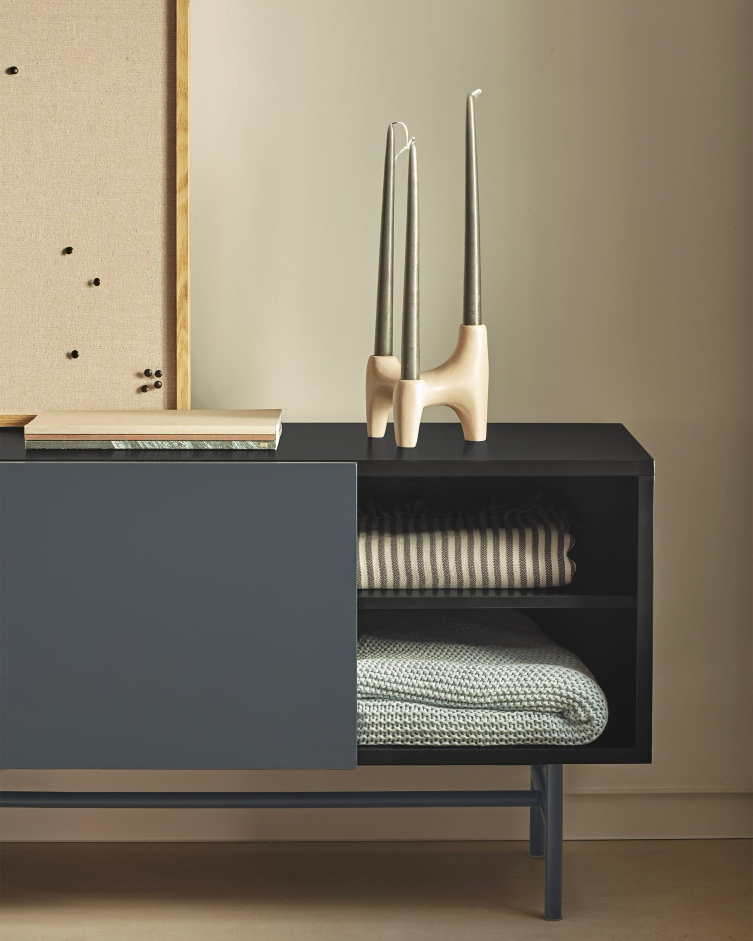 Mobile TV con anta scorrevole Nube - Mdf