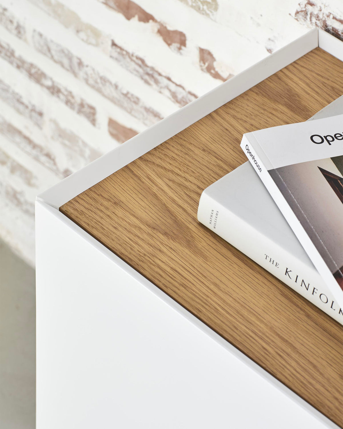 Credenza grande con piano in rovere Arista