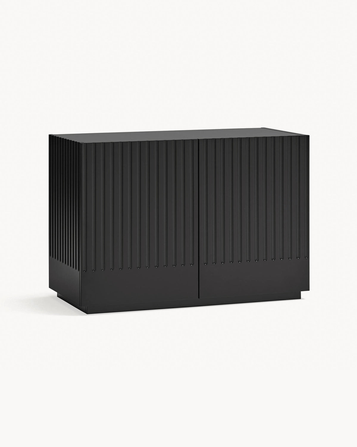 Cassettiera con ante scanalate Doric