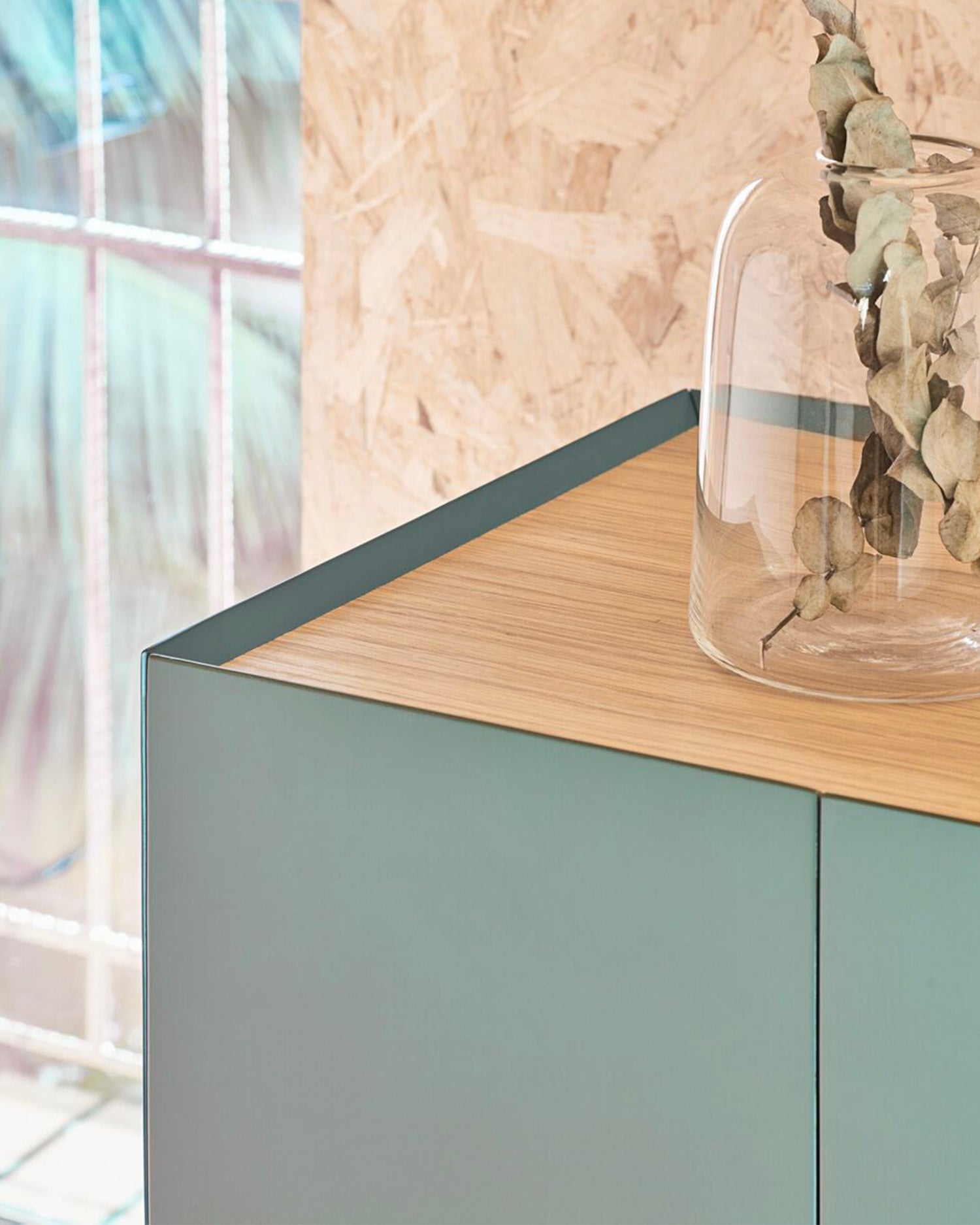 Credenza alta con piano in rovere Arista
