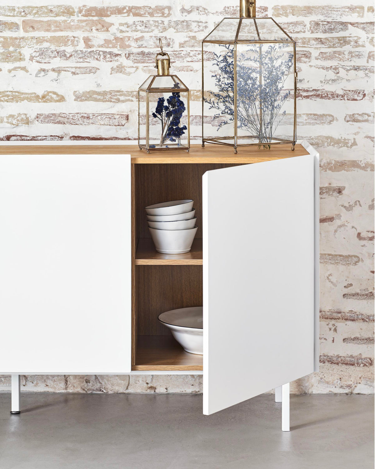 Credenza grande con piano in rovere Arista