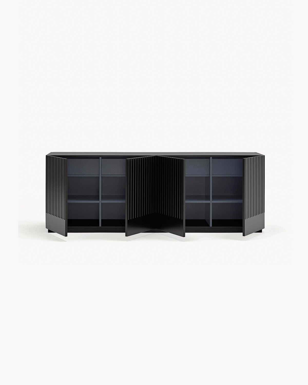 Credenza grande con ante scanalate Doric
