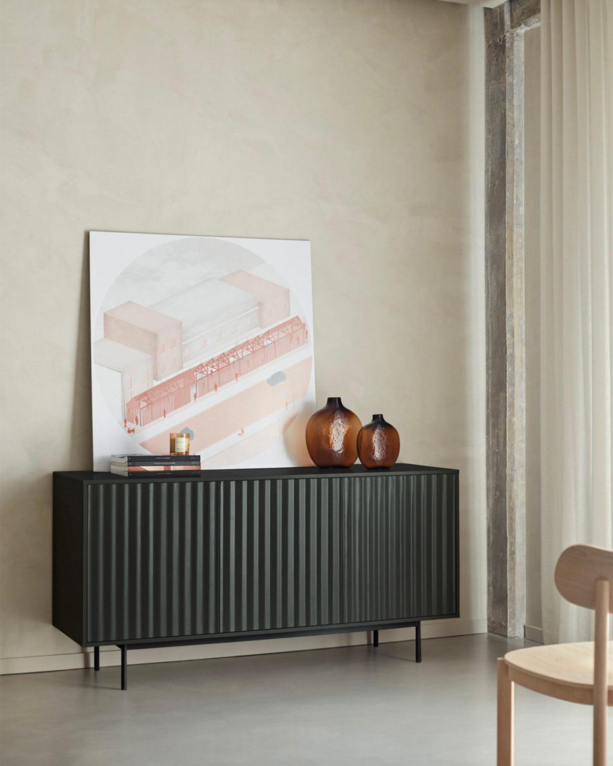 Credenza con frontali a rilievo Sierra
