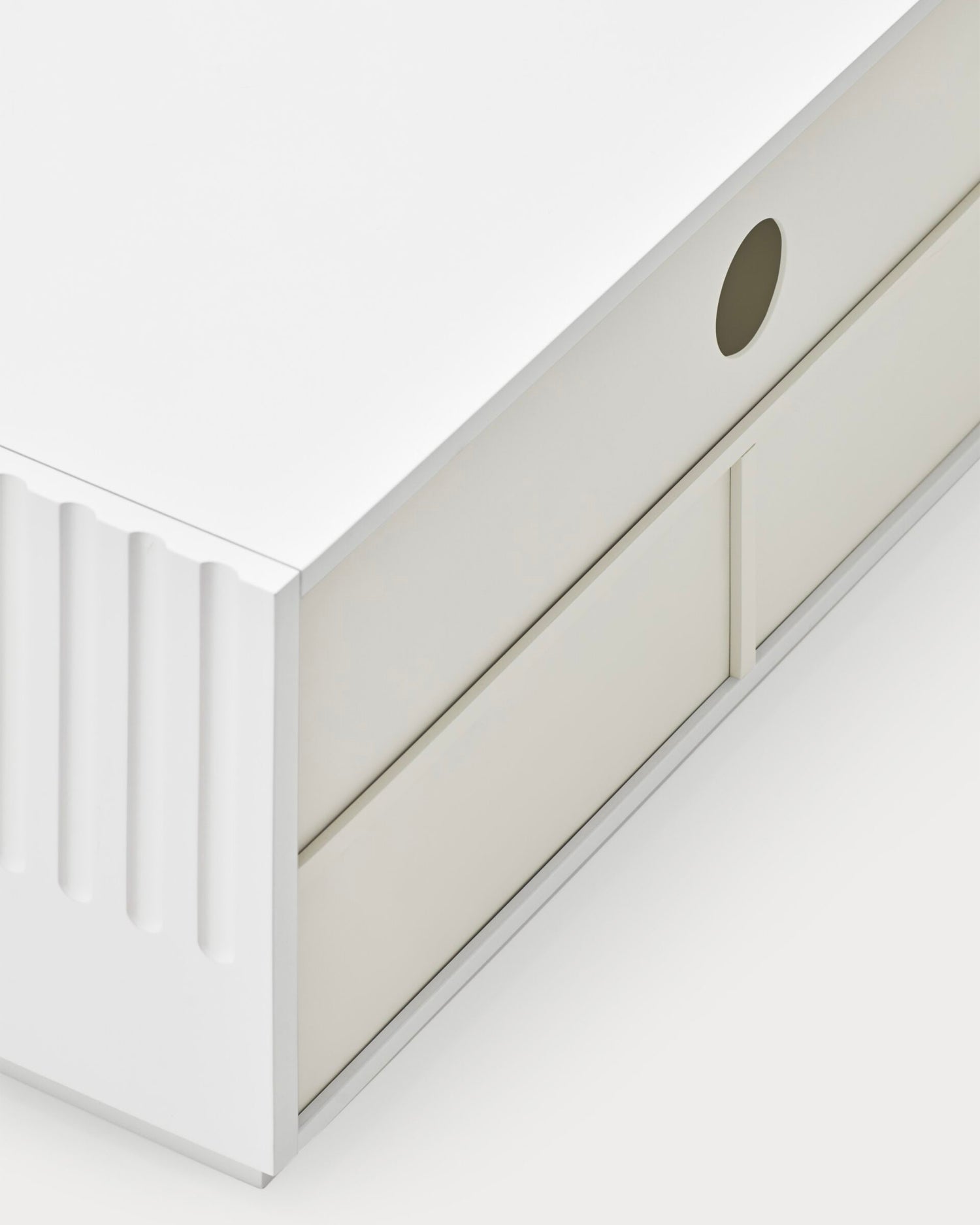 Mobile TV con ante scanalate Doric - Mdf