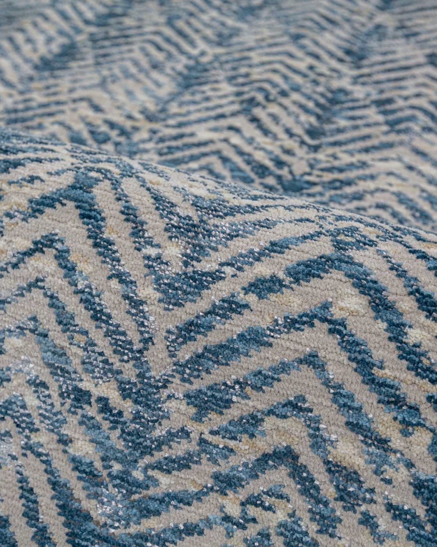Tappeto astratto a chevron Lua