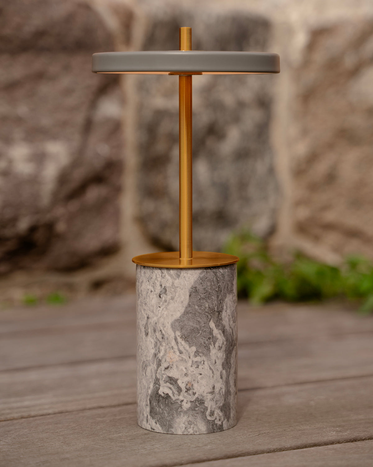 Lampada portatile in marmo Asteria Move Mini