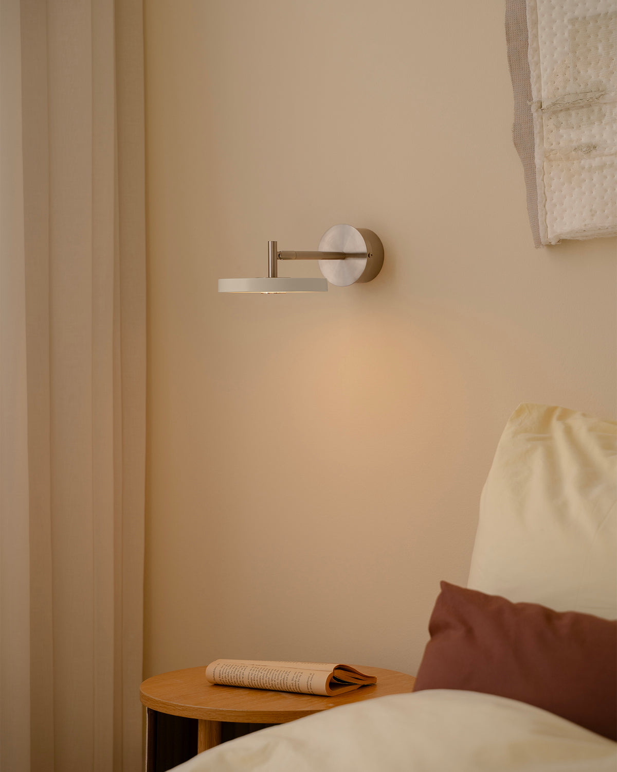 Lampada da parete in acciaio Asteria Short