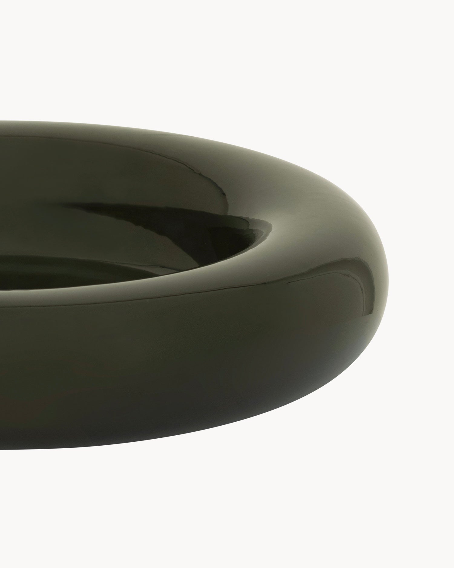 Bowl in ceramica dalla forma organica Lou