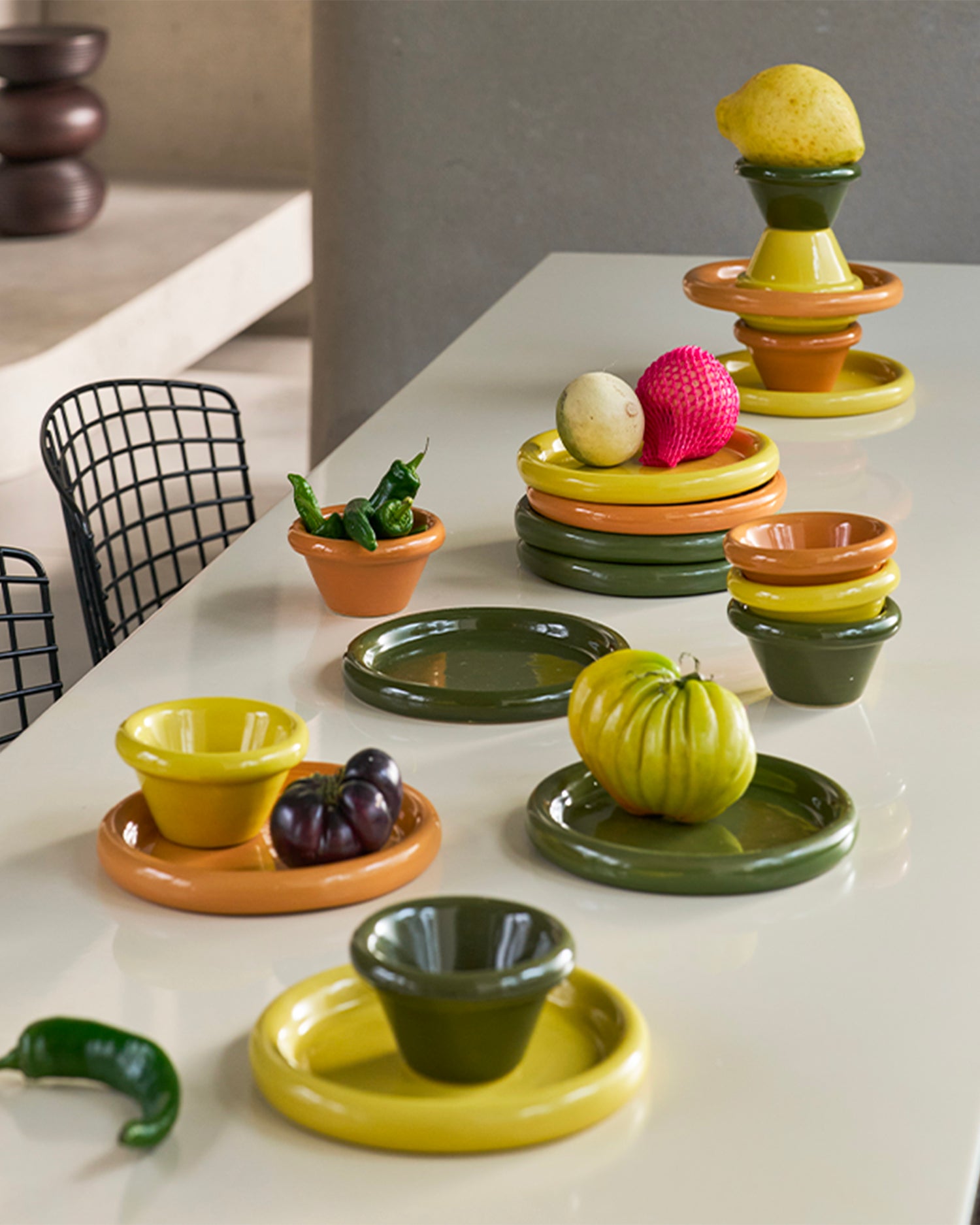 Set 4 piatti in ceramica realizzati a mano Curvada