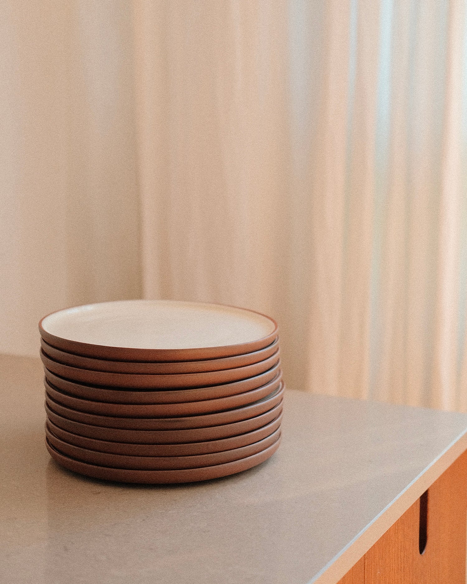 Set 4 piatti piani in terracotta Earth Raw