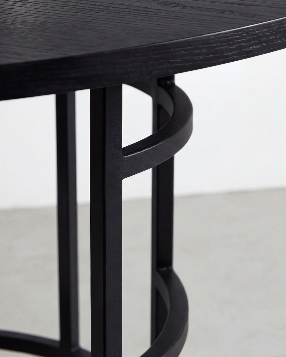 Tavolo da pranzo rotondo con base in metallo Copenhagen