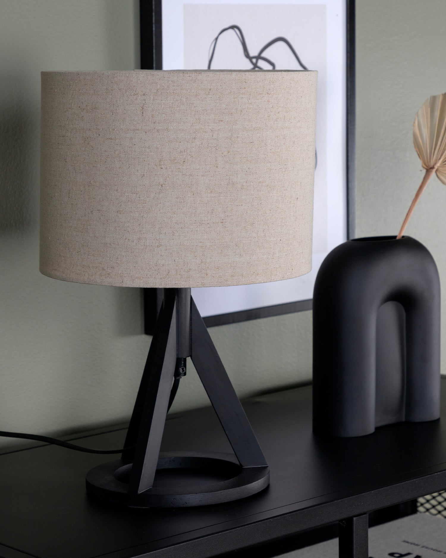 Lampada da tavolo con paralume in lino Kona