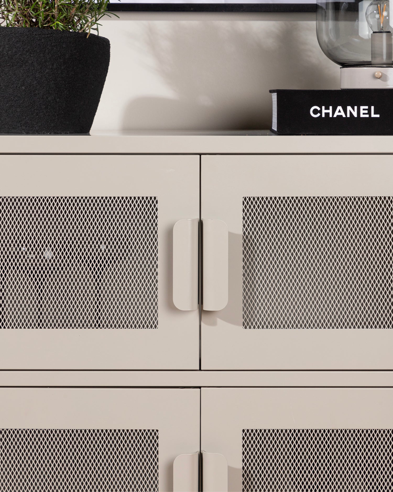 Credenza in metallo Nett