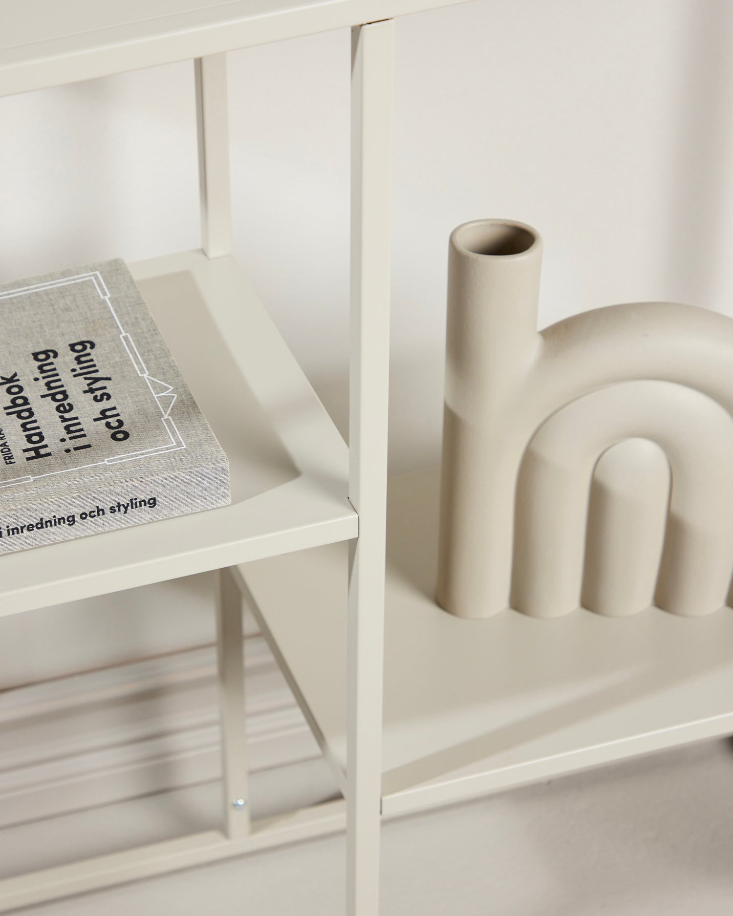 Scaffale basso in acciaio Staal