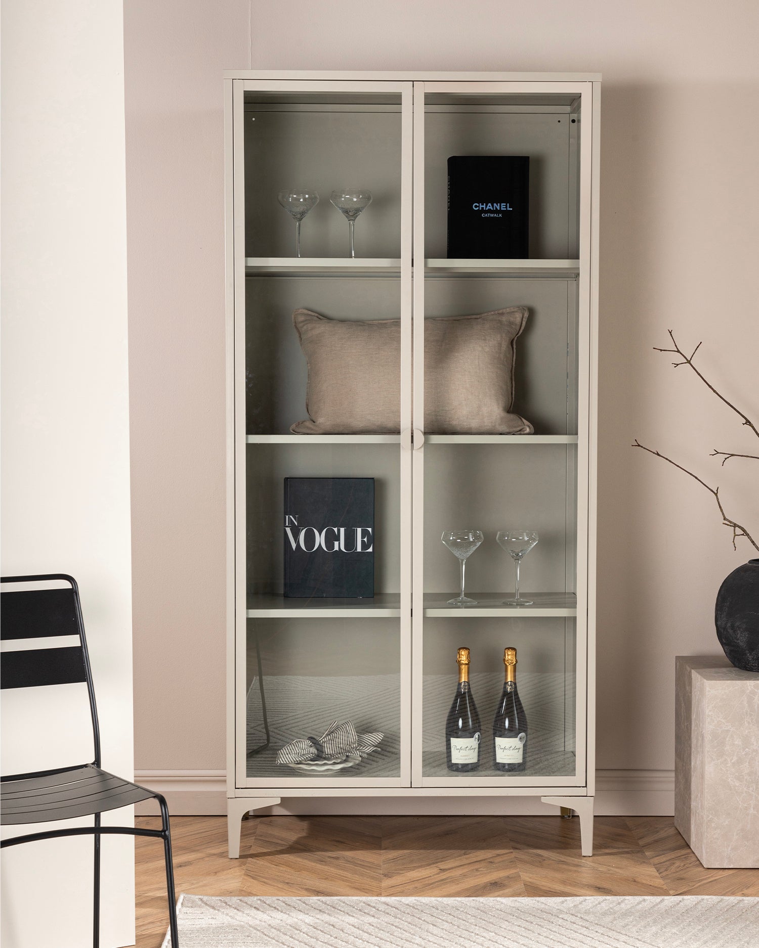 Vetrina in acciaio e vetro Piring