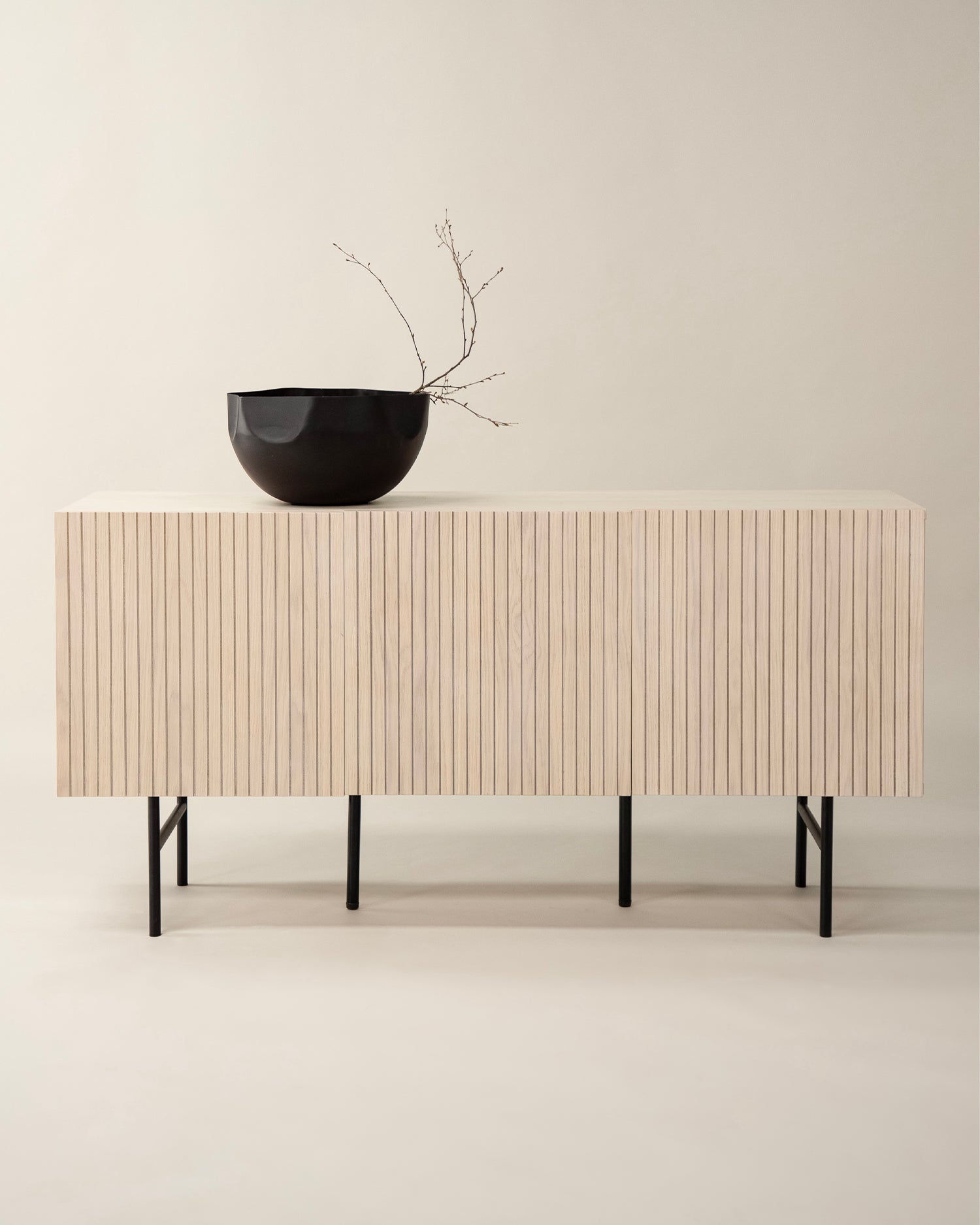 Credenza in legno Björkön naturale