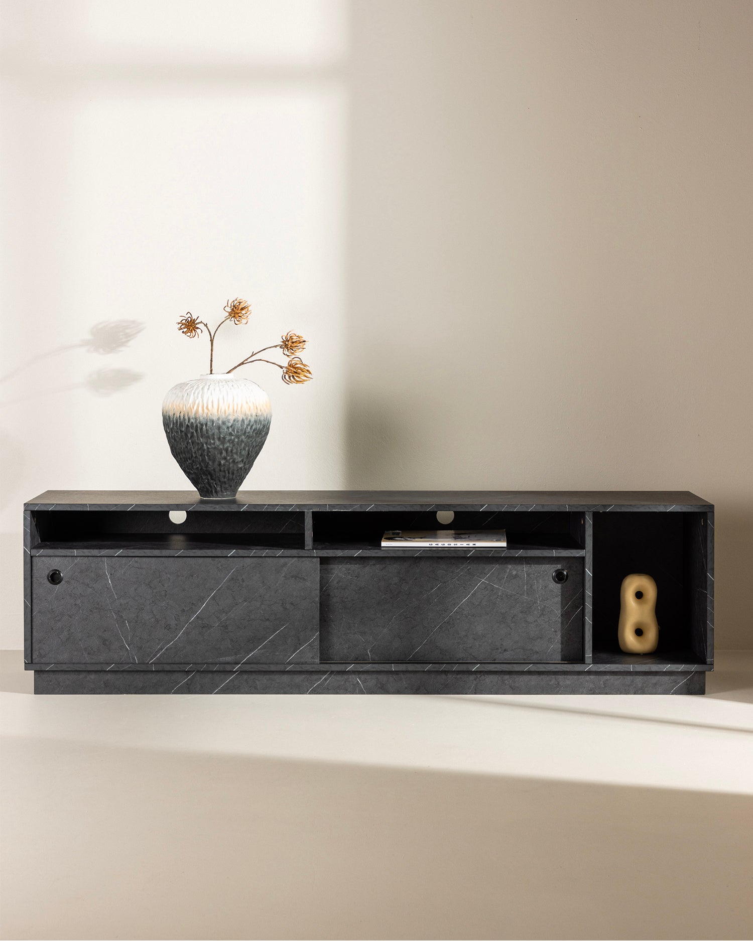 Mobile TV effetto marmo Girona