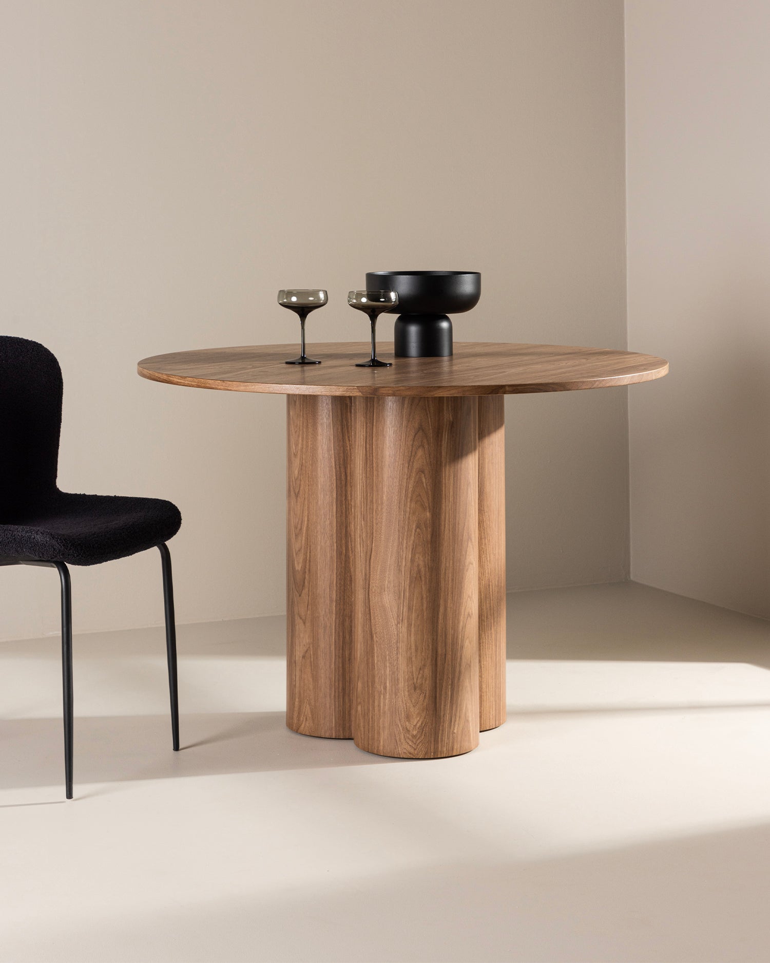 Tavolo da pranzo rotondo in legno Olivia