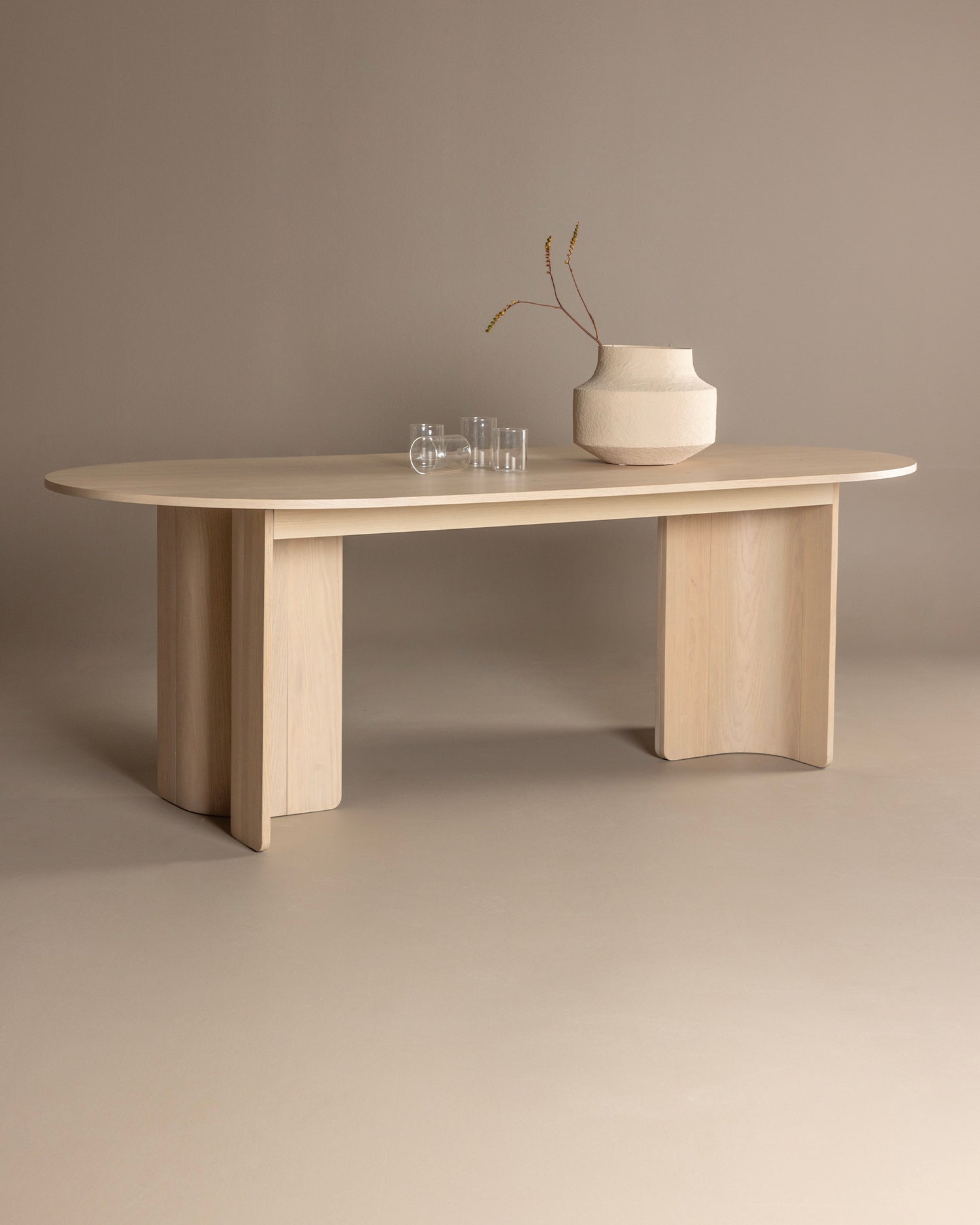 Tavolo da pranzo ovale in legno Tyresö