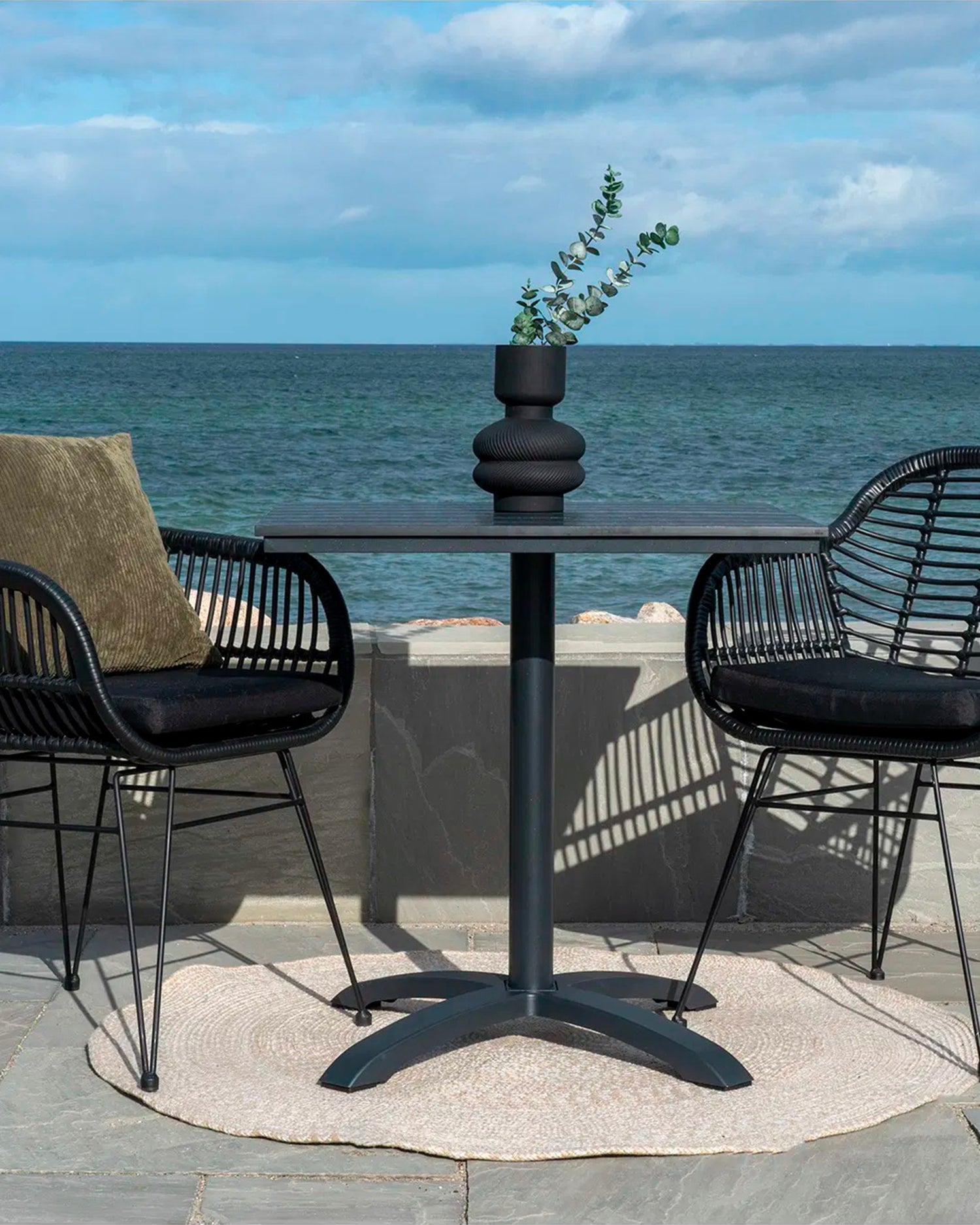Set 2 sedie da esterno in rattan sintetico Vivienne