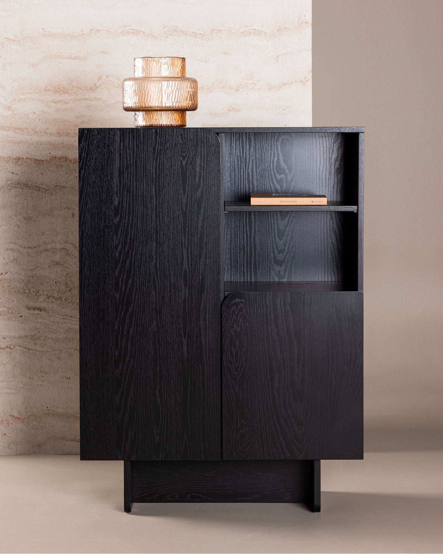 Credenza in legno Tyresö