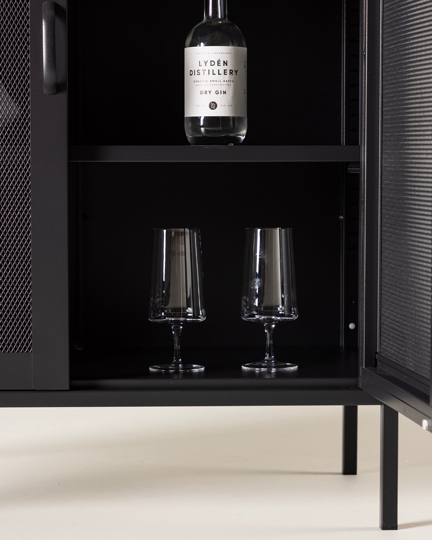 Credenza in metallo Misha