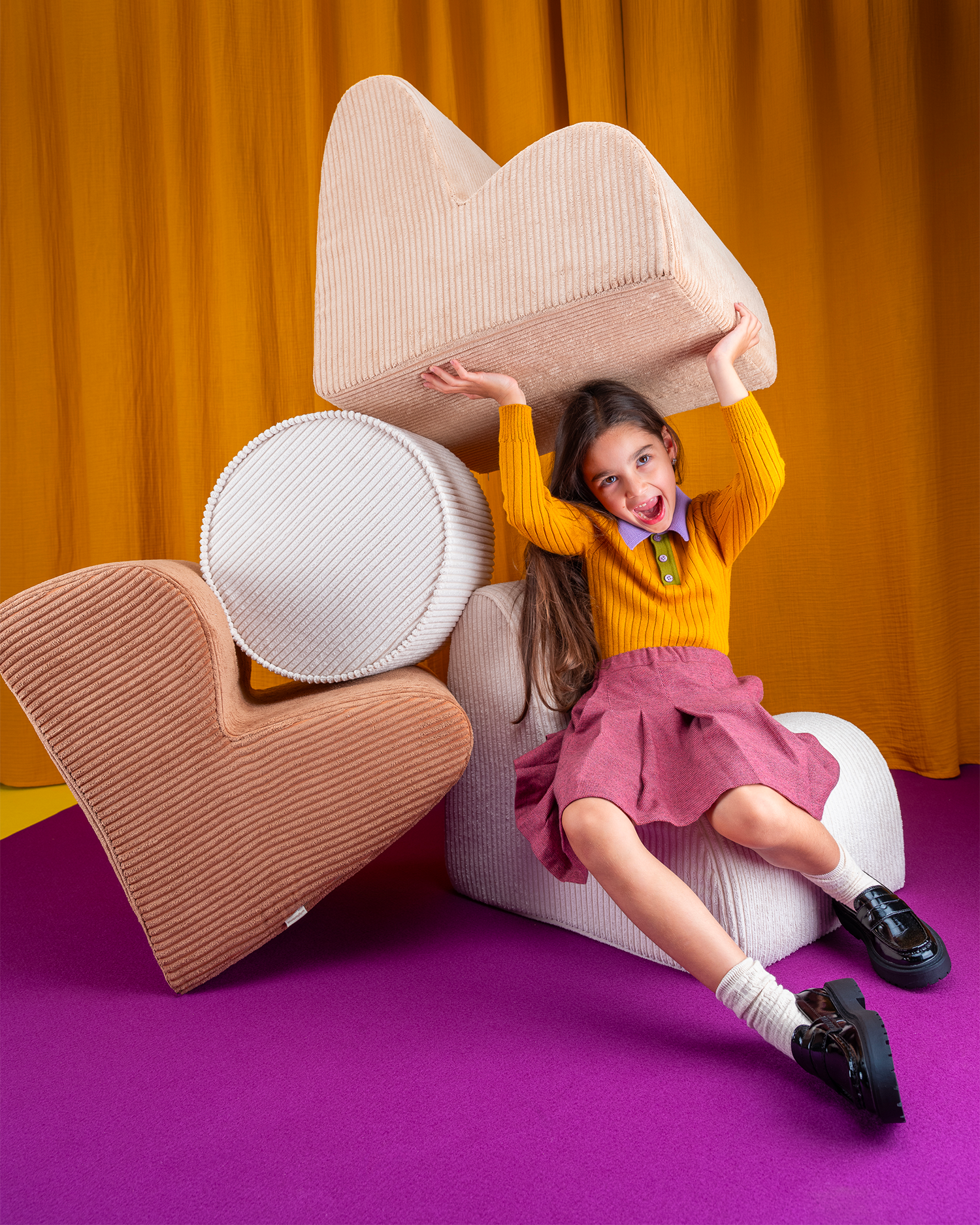 Sedia per bambini in velluto Cloud, bianca